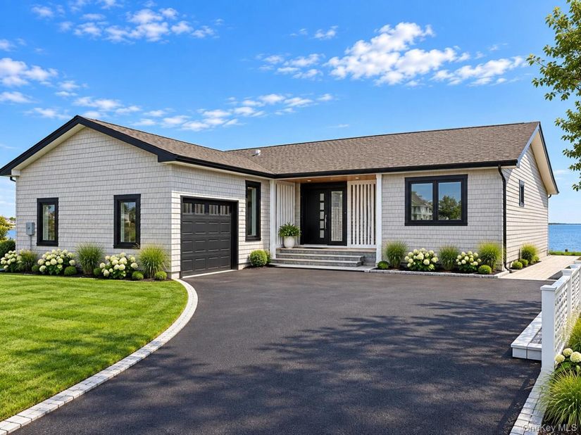 71 E Shore Drive, Babylon NY 11702
