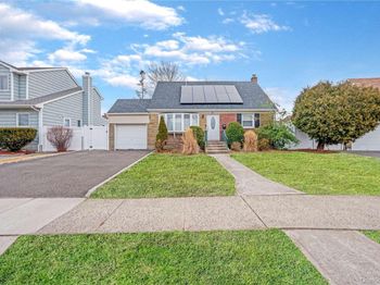 82 Pengon Circle