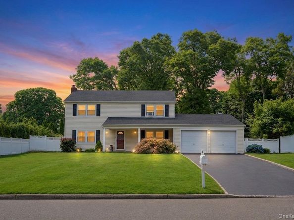 4 Beaverdale Lane, Stony Brook NY 11790