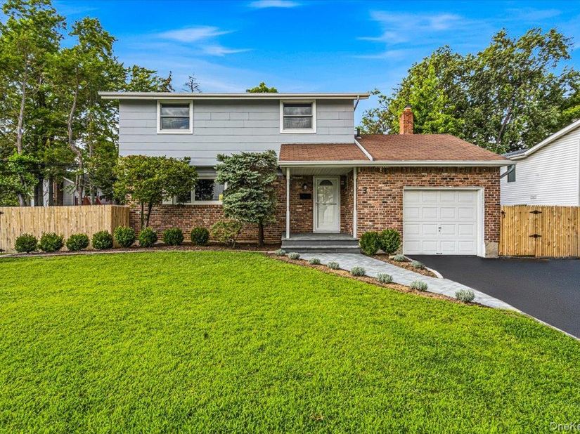 3 Fishermans Drive, Port Washington NY 11050