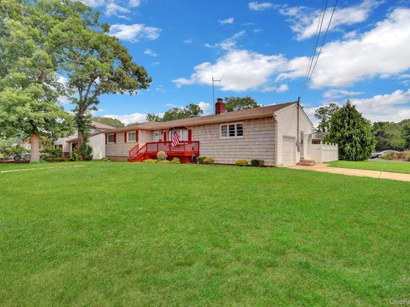 47 Whittier Avenue, North Babylon NY 11703