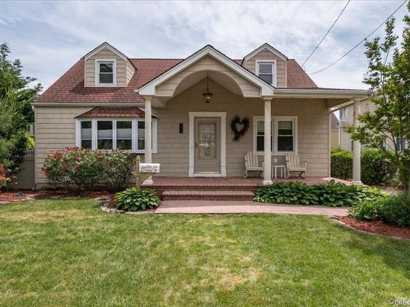 1670 Abby Road, Merrick NY 11566