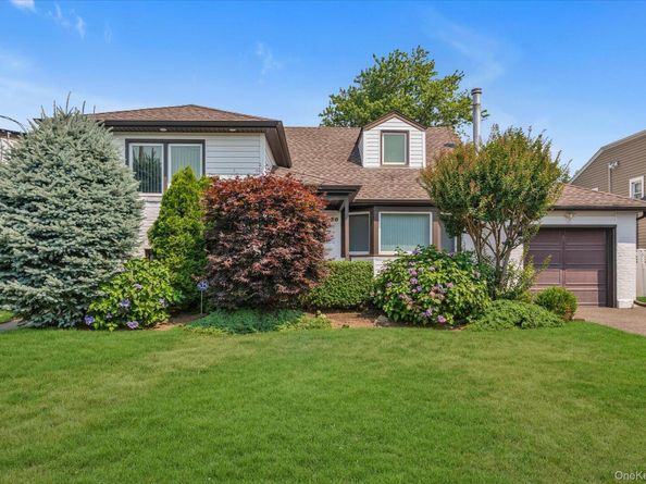 4020 Judith Lane, Oceanside NY 11572