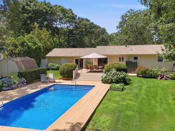 5 Columbine Avenue