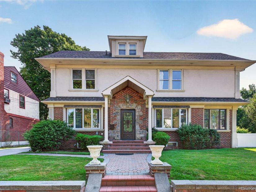 8433 Wareham Place, Jamaica NY 11432