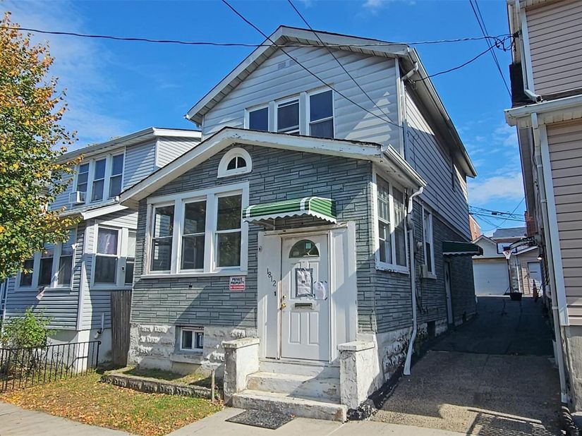 1812 Mulford Avenue, Bronx NY 10461