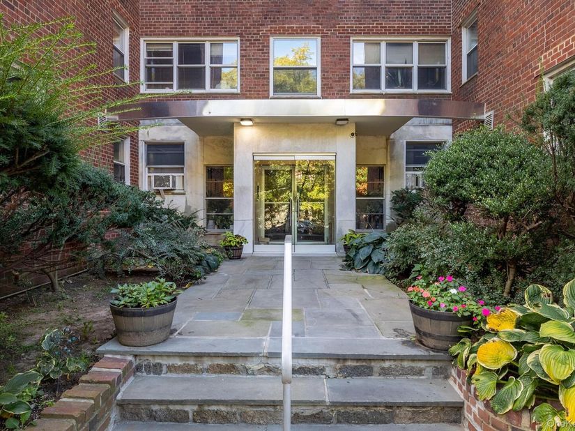 1234 Midland Avenue 4H, Bronxville NY 10708
