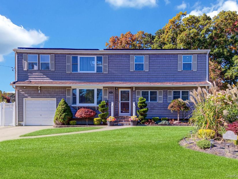 46 Arlene Drive, Brentwood NY 11717