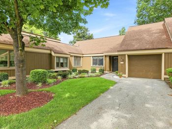 590 Heritage Hills