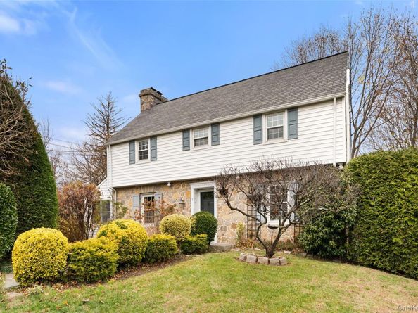 1 Winslow Circle, Tuckahoe NY 10707