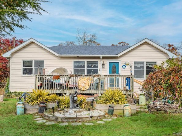 1 Elm Road E, Mastic Beach NY 11951