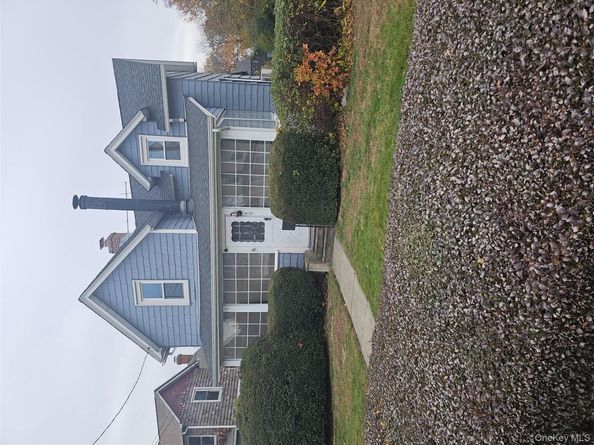 49 Arnold Avenue S, West Babylon NY 11704