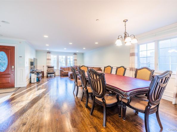 4515 Browvale Lane, Little Neck NY 11362