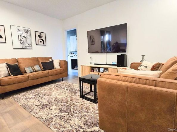 148-09 Northern Boulevard 2O, Flushing NY 11354