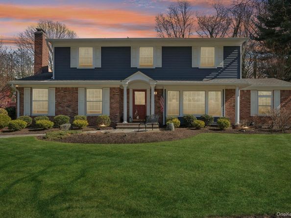 31 Fox Hunt Lane, Cold Spring Harbor NY 11724