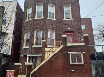 1827 Amethyst Street