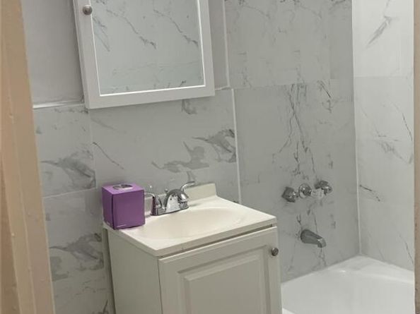 92-29 Lamont Avenue 2, Elmhurst NY 11373