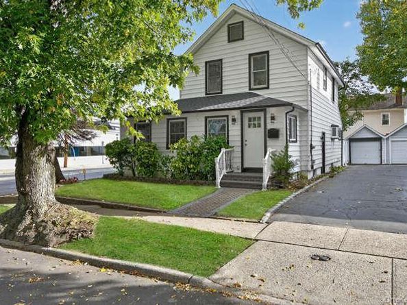 201 Jamaica Boulevard, Carle Place NY 11514