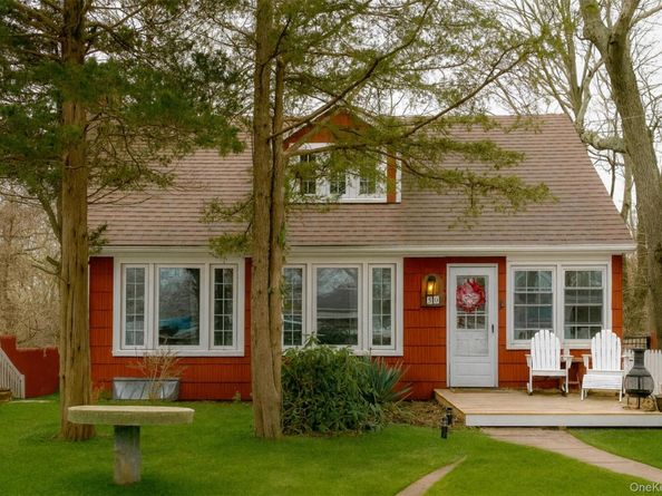 50 Poseidon Road, Rocky Point NY 11778