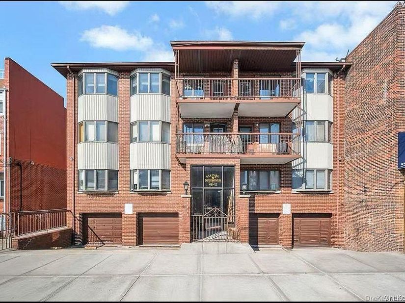 46-12 161st Street 2C, Flushing NY 11358