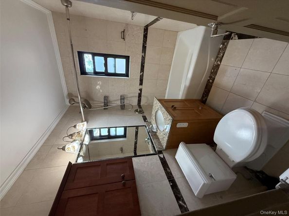 40 Terrace Circle 4C, Great Neck NY 11021