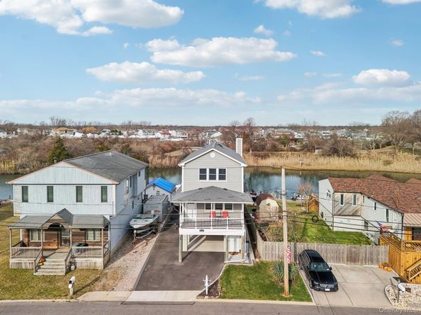 3717 Somerset Drive, Seaford NY 11783