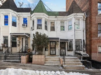 1226 Shakespeare Avenue