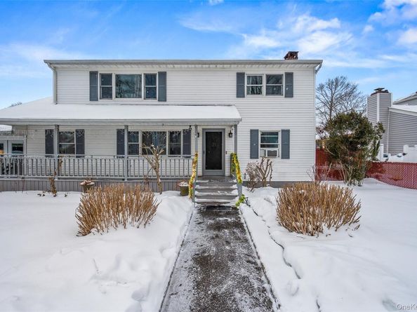 8 George Drive, Mastic NY 11950