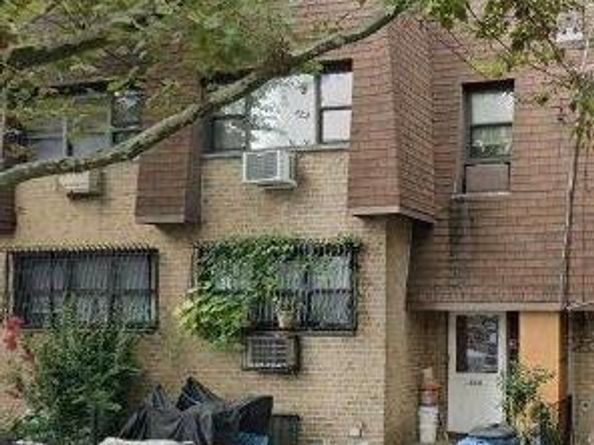 600 Pine Street, Brooklyn NY 11208