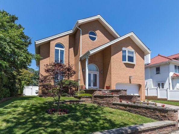 257 E Olive Street, Long Beach NY 11561