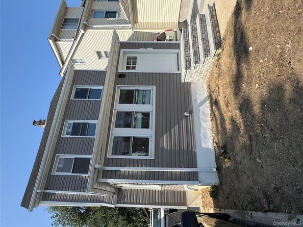 19445 Murdock Avenue, Saint Albans NY 11412