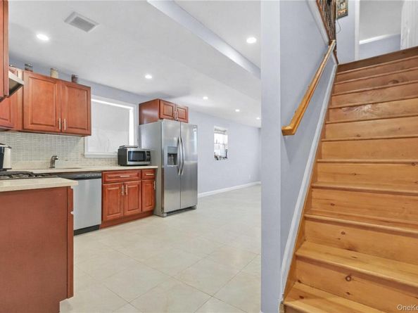 99-71 164th Avenue, Howard Beach NY 11414