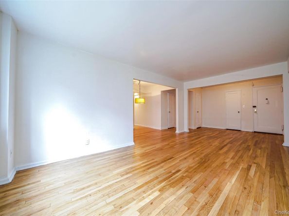 1 Fisher Drive 207, Mount Vernon NY 10552