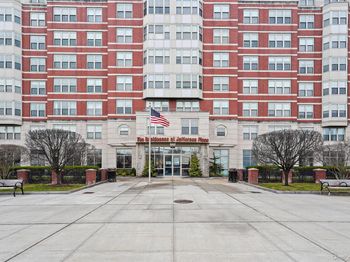 300 Mamaroneck Avenue