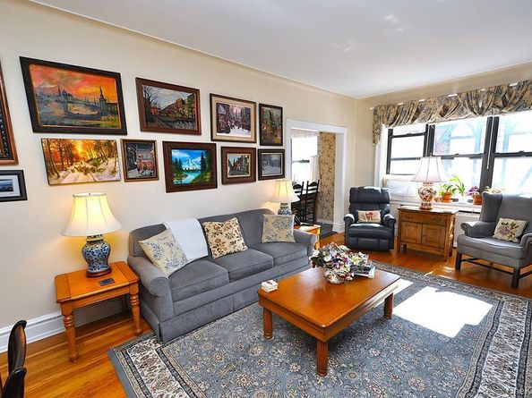 143 Garth Road 4D, Scarsdale NY 10583