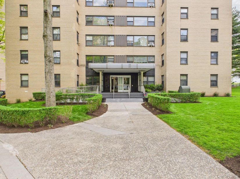 2 Fordham Hill Oval Unit 9G, Bronx NY 10468