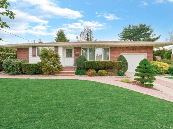 12 Joyce Lane, Commack NY 11725