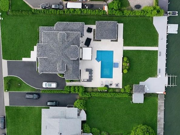 31 Shoal Drive, West Islip NY 11795