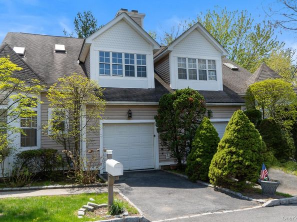 23 Roundtop Road, Yonkers NY 10710