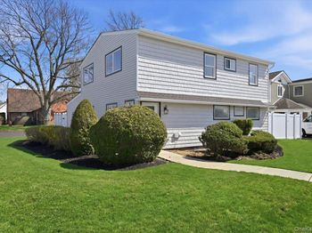 61 Gardiners Avenue