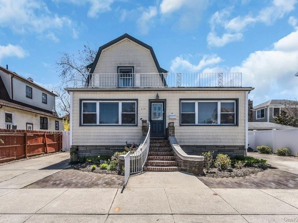 Undisclosed Address #984489, Long Beach NY 11561