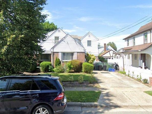 75 Botsford Street, Hempstead NY 11550