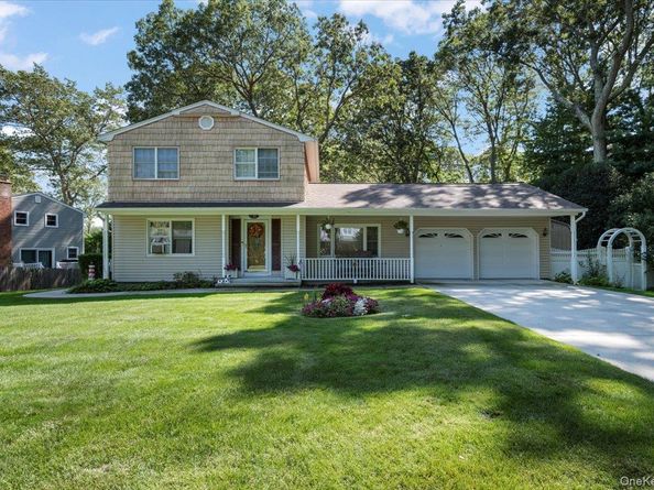 4 Superior Street, Miller Place NY 11764