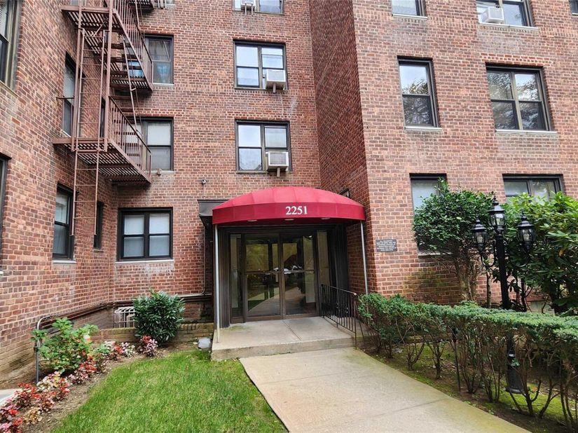 2251 Plumb 1st Street 6B, Brooklyn NY 11229
