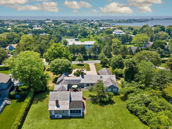 19 Quaquanantuck Lane, Quogue NY 11959