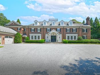 142 Round Swamp Road