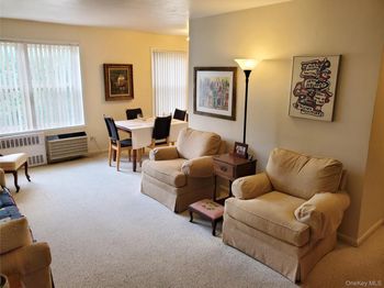 4727 Little Neck Pkwy Parkway