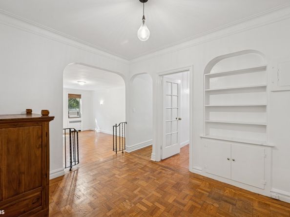 57 Park Terrace W 3G, New York NY 10034