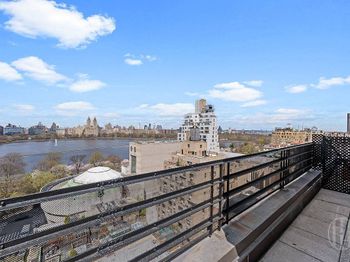 19 East 88th Street