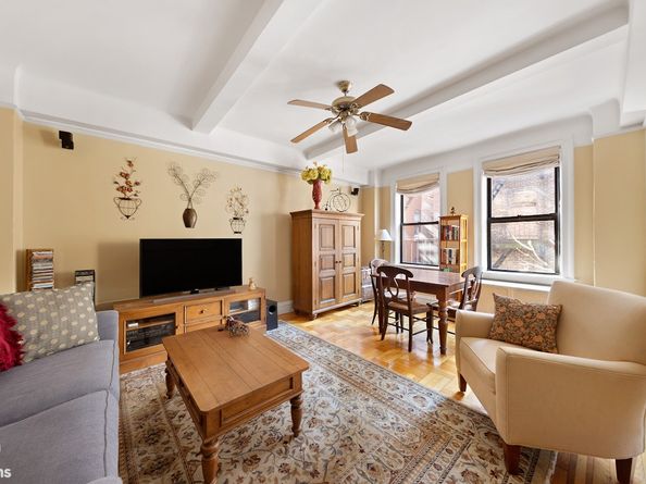 170 West 81st Street 4D, New York NY 10024